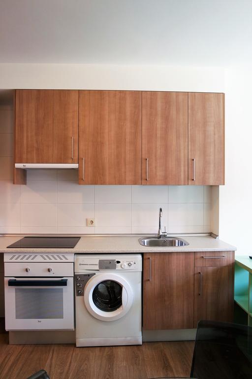 Cinque Terre Apartments Мадрид Номер фото