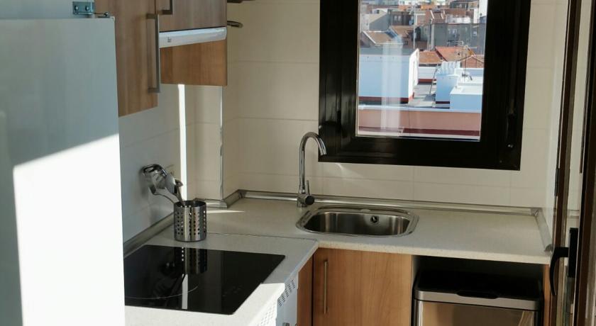 Cinque Terre Apartments Мадрид Номер фото