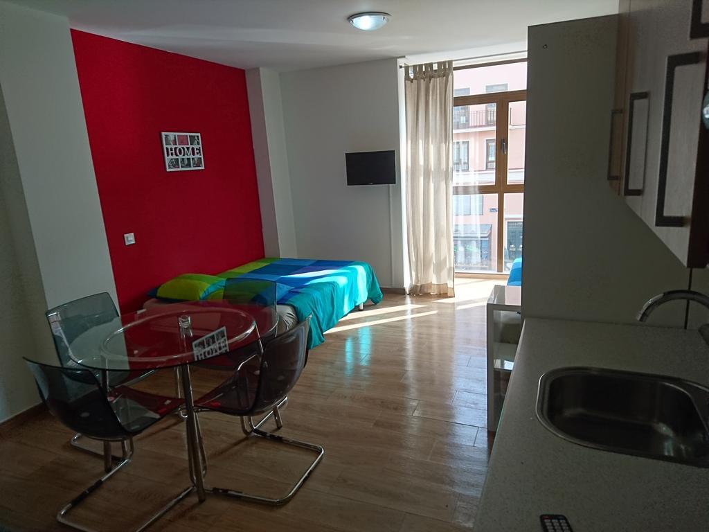 Cinque Terre Apartments Мадрид Екстер'єр фото